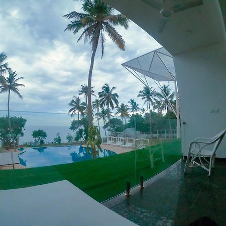 Elixir Cliff Beach Resort And Spa Varkala Exterior photo